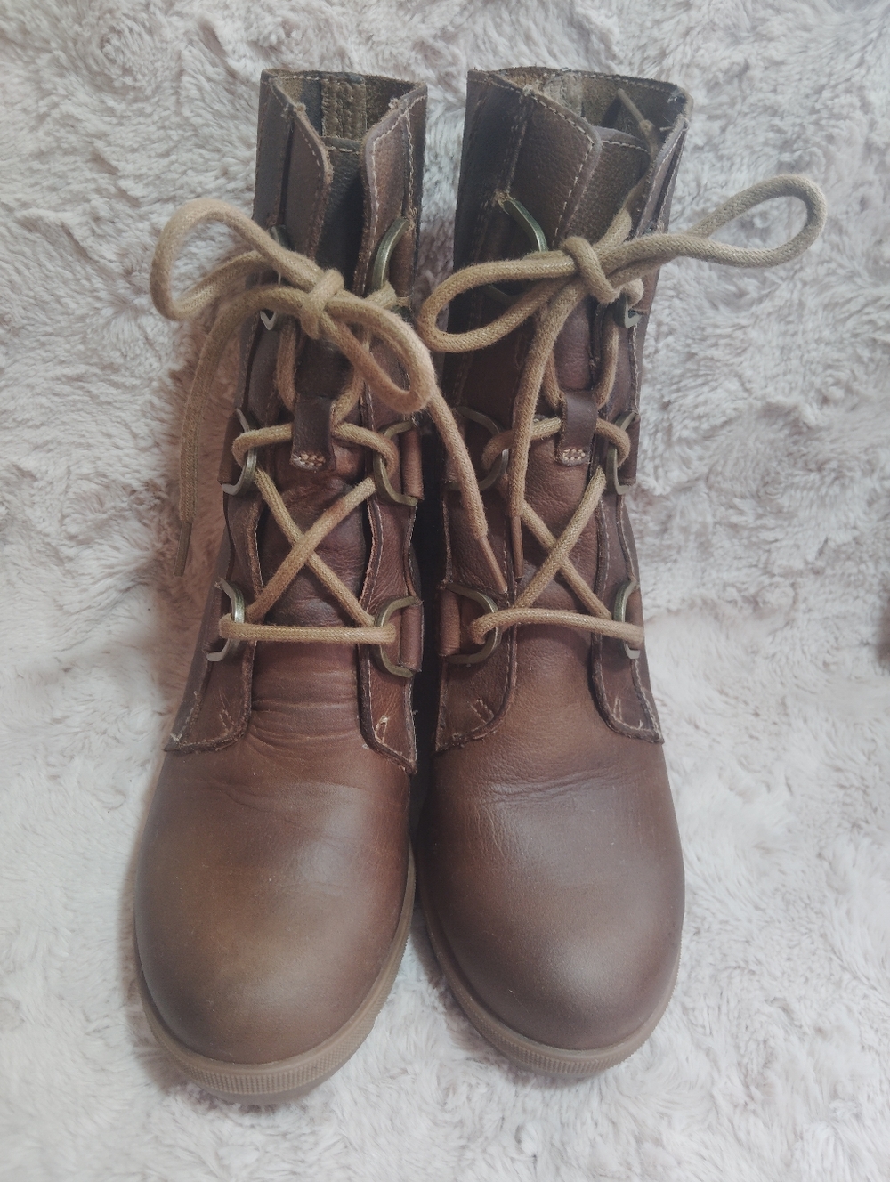 EUC!! Sorel Joan of Atric Wedge II Lace Up Leather Boots. Size 6.5 - Picture 4 of 9